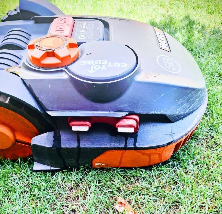 Tagliaerba: Robot tondeuse WORX Landroid + accessoires – Usato da Lavey-Village venduto da Dumbine 1
