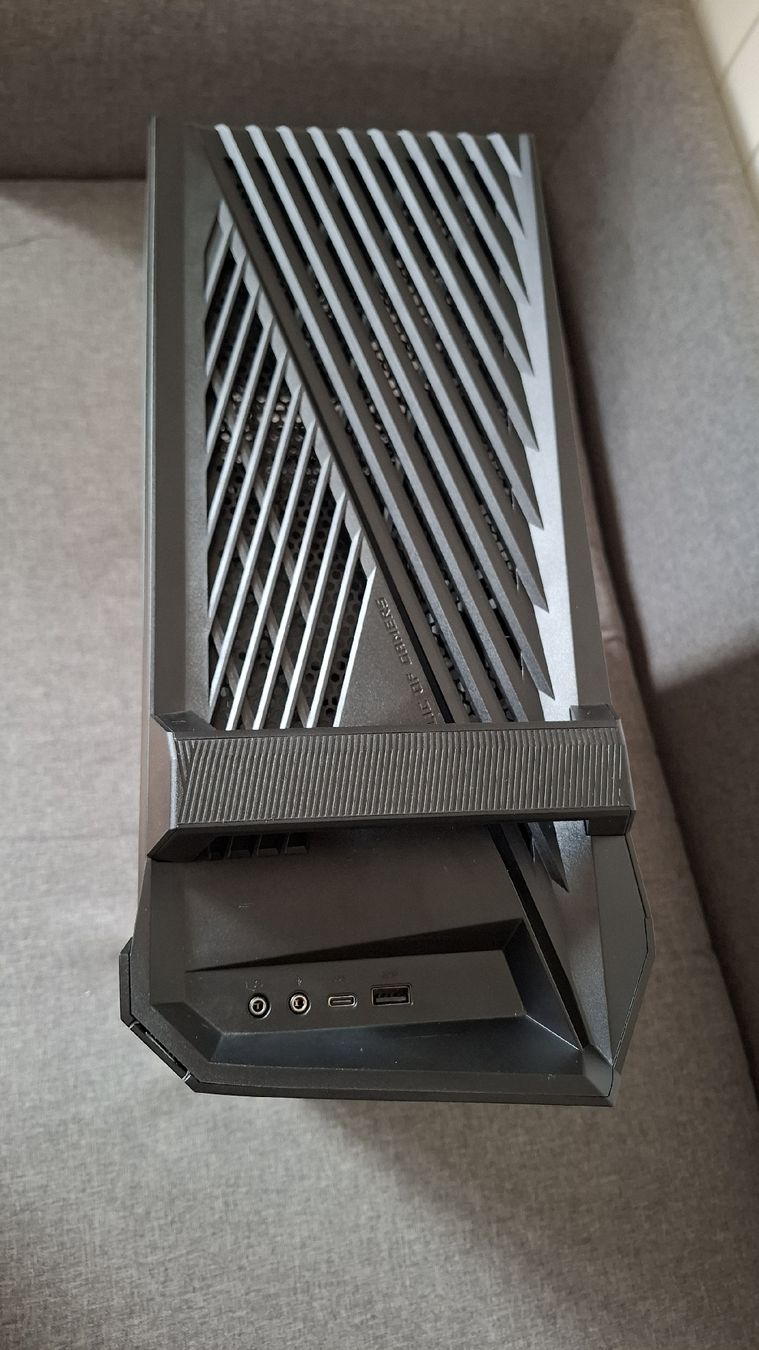 Asus Custodie: Case Asus ROG Strix GT15 – Usato da Grenchen venduto da t2a_fjn9 2