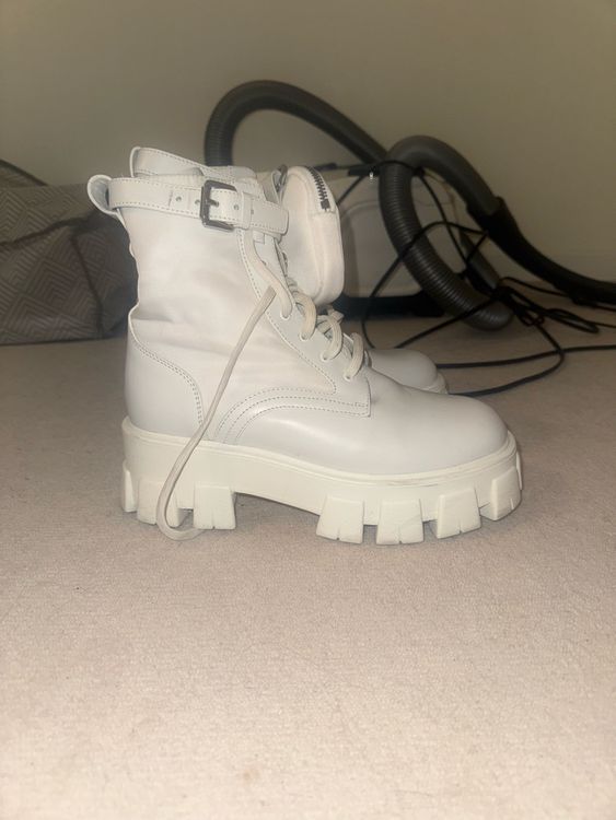Prada Monolith Combat Boots in white (Neu (gemäss Beschreibung