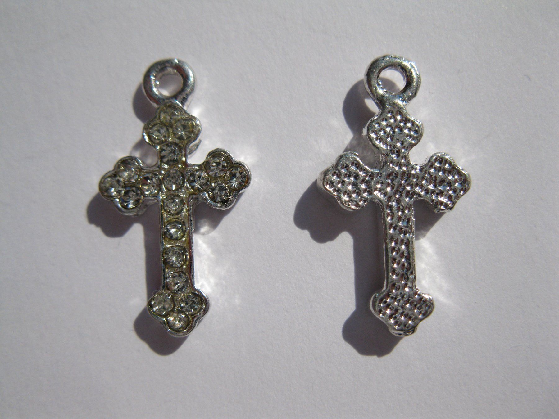 Ciondoli: Anhänger Kreuz mit Strass – Nuovo e nell'imballaggio originale da St. Margarethen TG venduto da LuanaKa 2