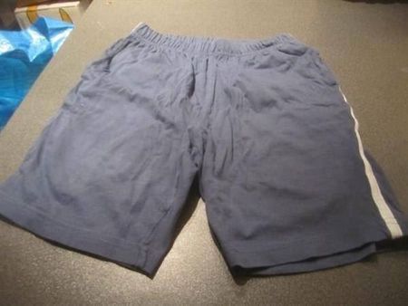 Shorts ca. Grösse 128, blau/weisser Streifen
