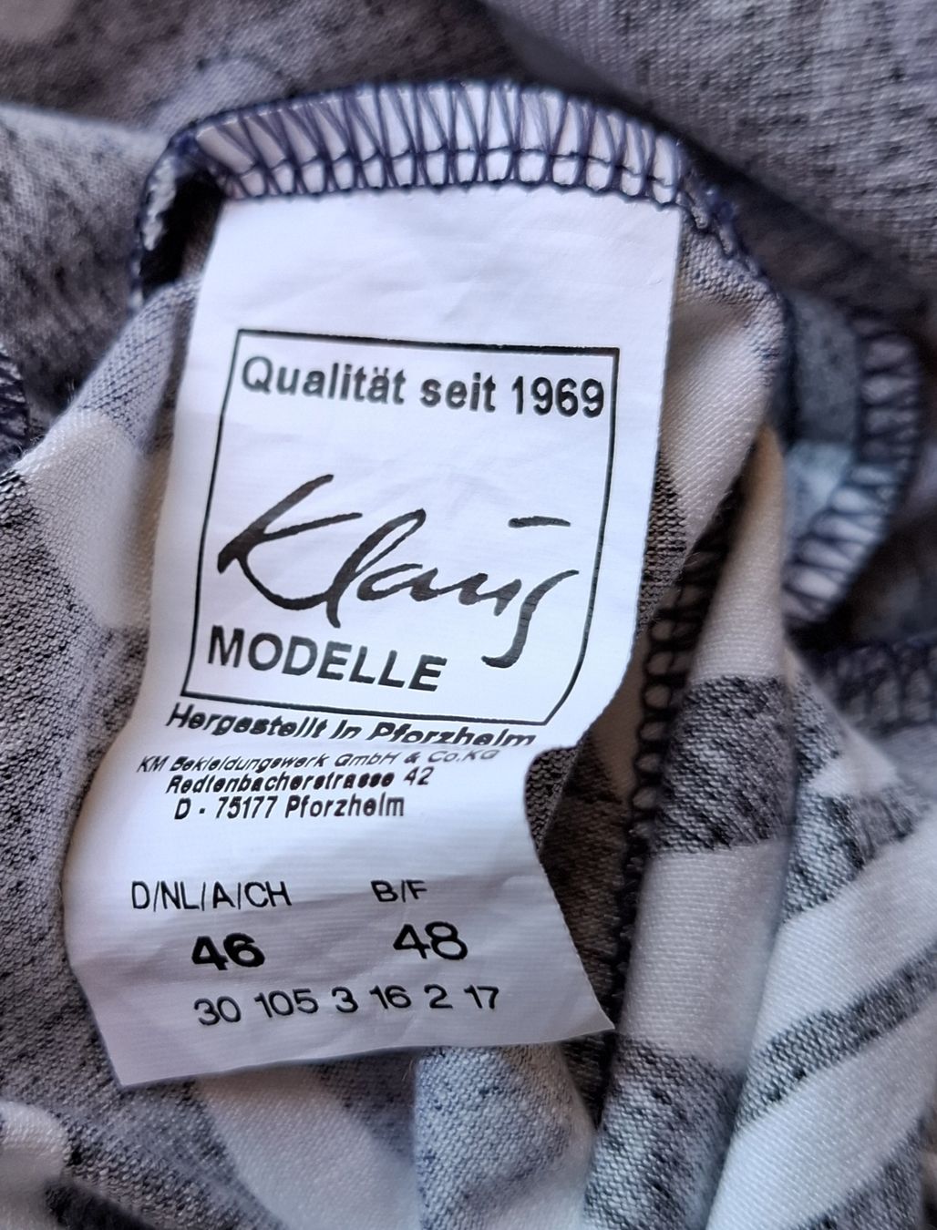 Vestiti: Kleid mit V-Ausschnitt Grösse 46 – Nuovo (secondo la descrizione) da Pagig venduto da Spring14 5