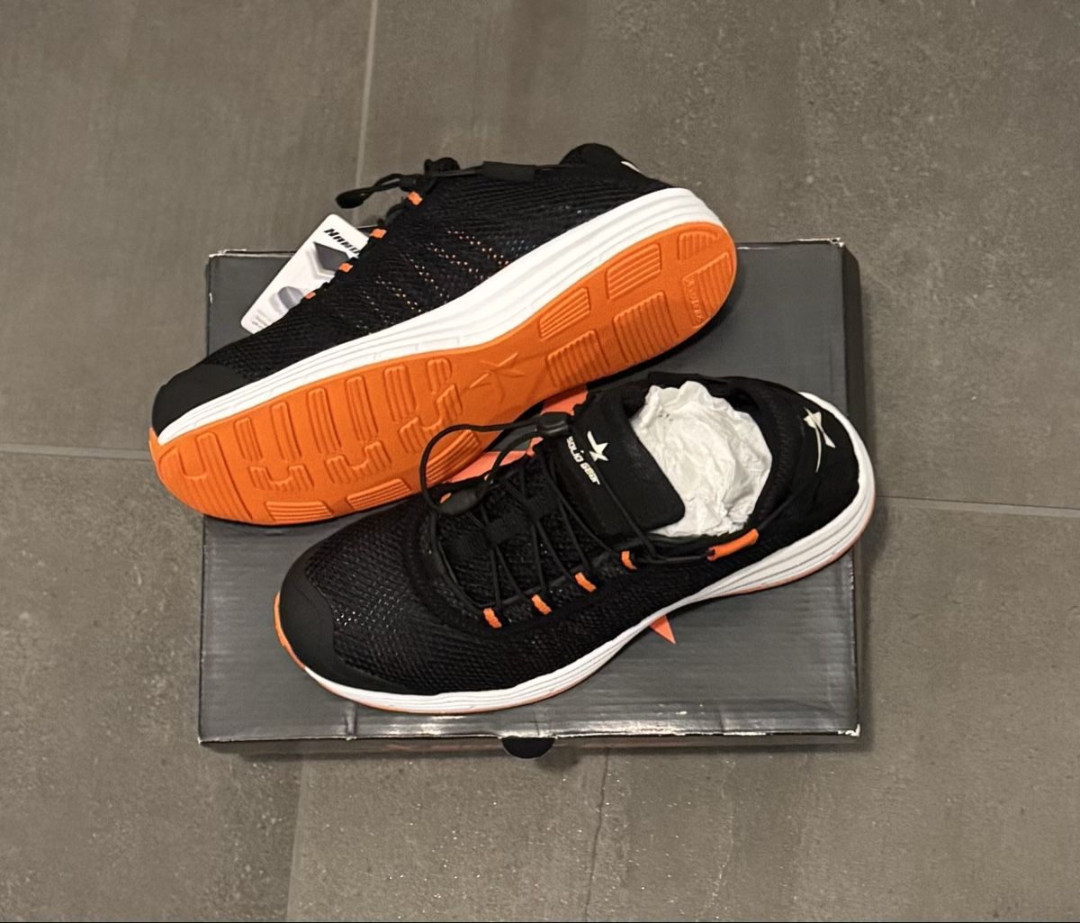 Herrenschuhe: Safety Shoes – Neu (gemäss Beschreibung) aus Wil SG von inn_9tbd