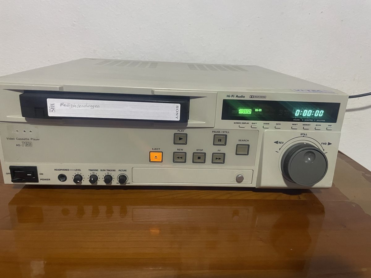 Panasonic Aufnahmegeräte: Panasonic AG-7150 S-VHS Video – Gebraucht aus Zürich von semi16 4