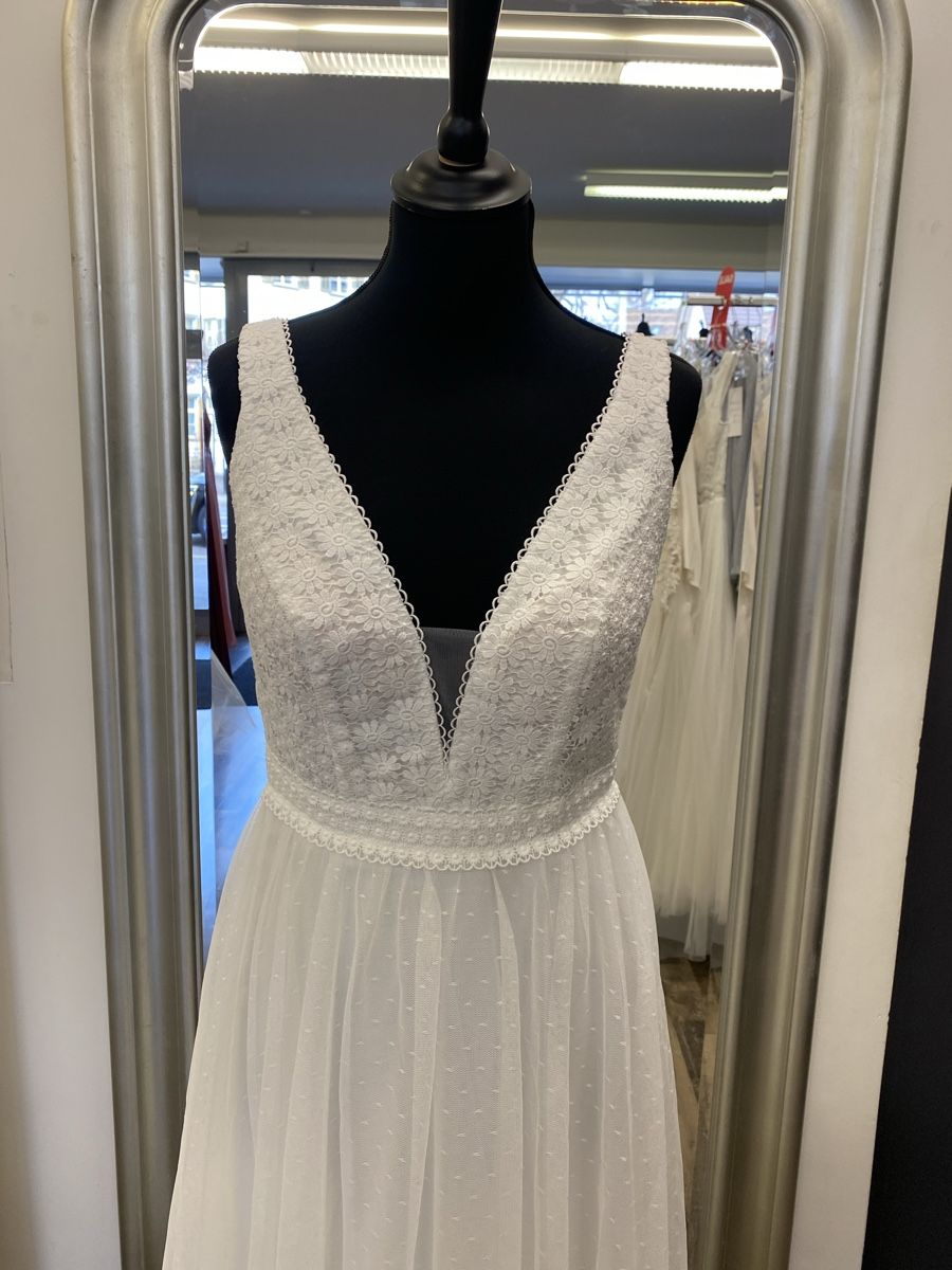 Vestiti: Wunderschönes Brautkleid 38 neuwertig! – Nuovo (secondo la descrizione) da Schlatt ZH venduto da mak_wrr6 2