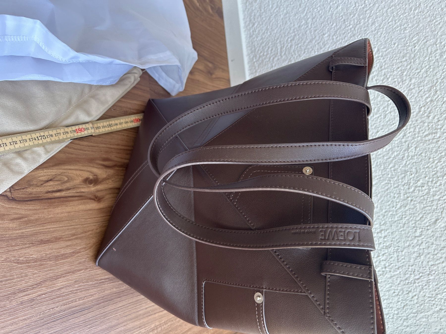 Loewe Taschen für Damen: Puzzle Fold Tote – Gebraucht aus Seuzach von jess3983 6