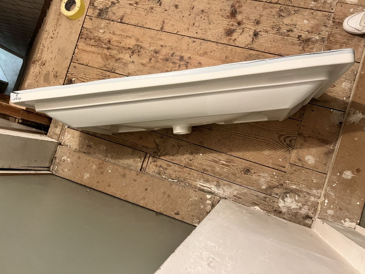 Lavabi & lavandini: Lavabo (Waschtisch) (2) – Usato da Freidorf TG venduto da sarotiko 2