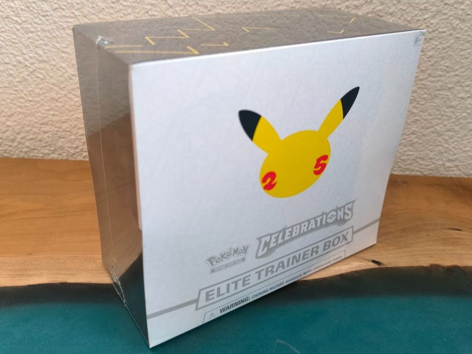Pokémon Carte collezionabili: Pokemon Celebrations ETB Elite Trainer Box Englisch – Nuovo e nell'imballaggio originale da Ballwil venduto da Lutadorx 2