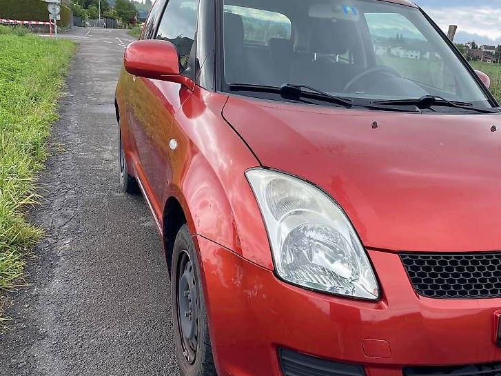 Suzuki Automobili: Suzuki Swift 1.3 – Usato da Niederlenz venduto da JasminaK01 2