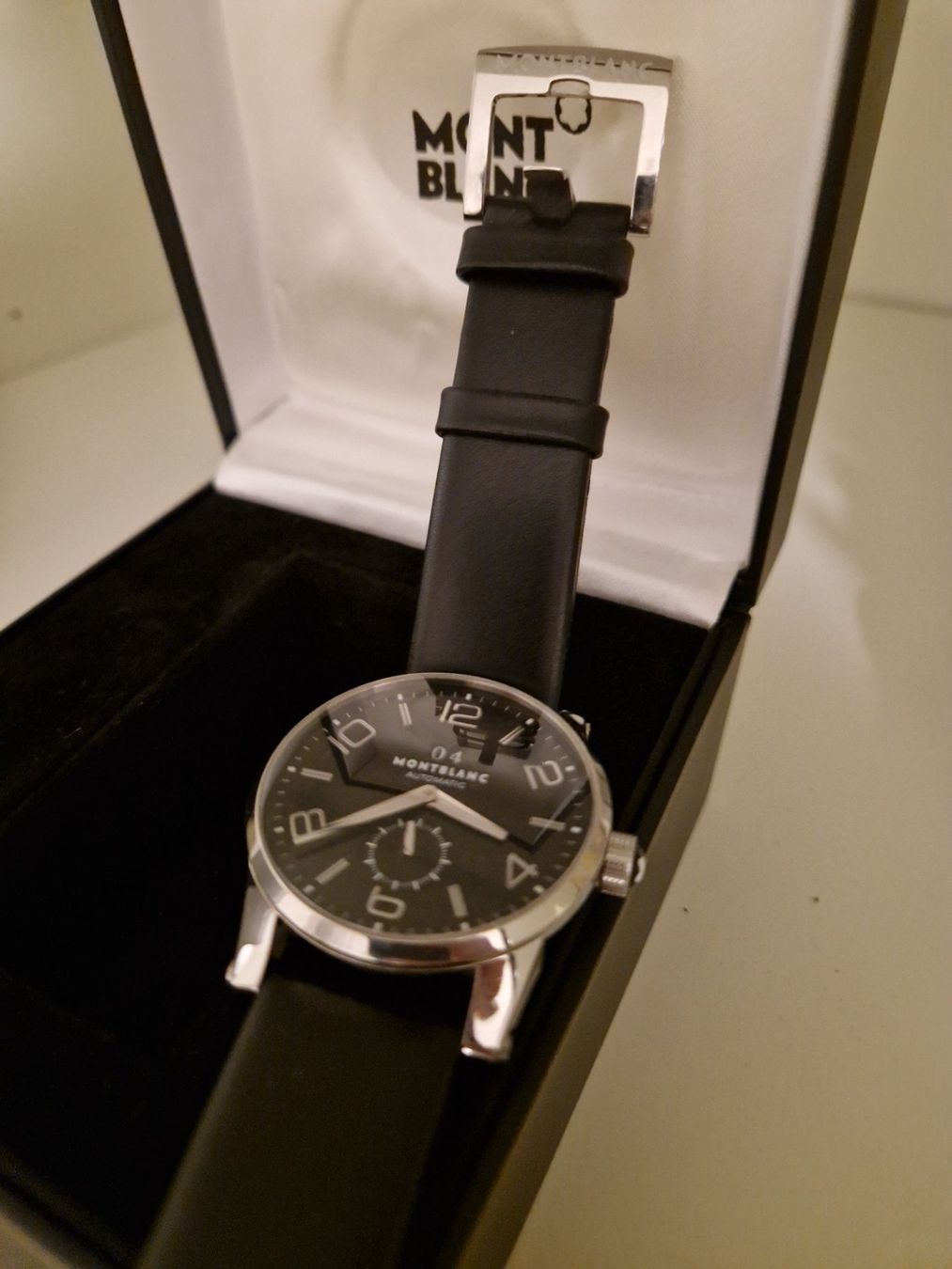 Montblanc Orologi: Montblanc Timewalker Big Date 7050 mit Watch Winding Box – Usato da Ormalingen venduto da duftladen