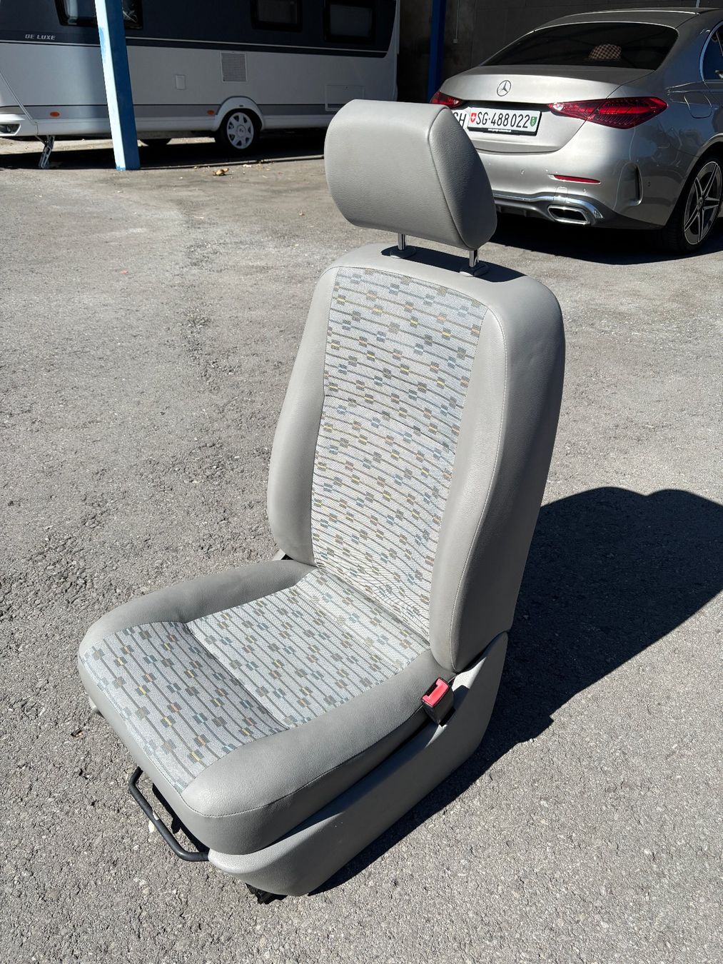 VW Tutti pezzi di ricambio auto: VW T5 Beifahrer oder Fahrersitz – Usato da Gams venduto da mir_n5kk 5