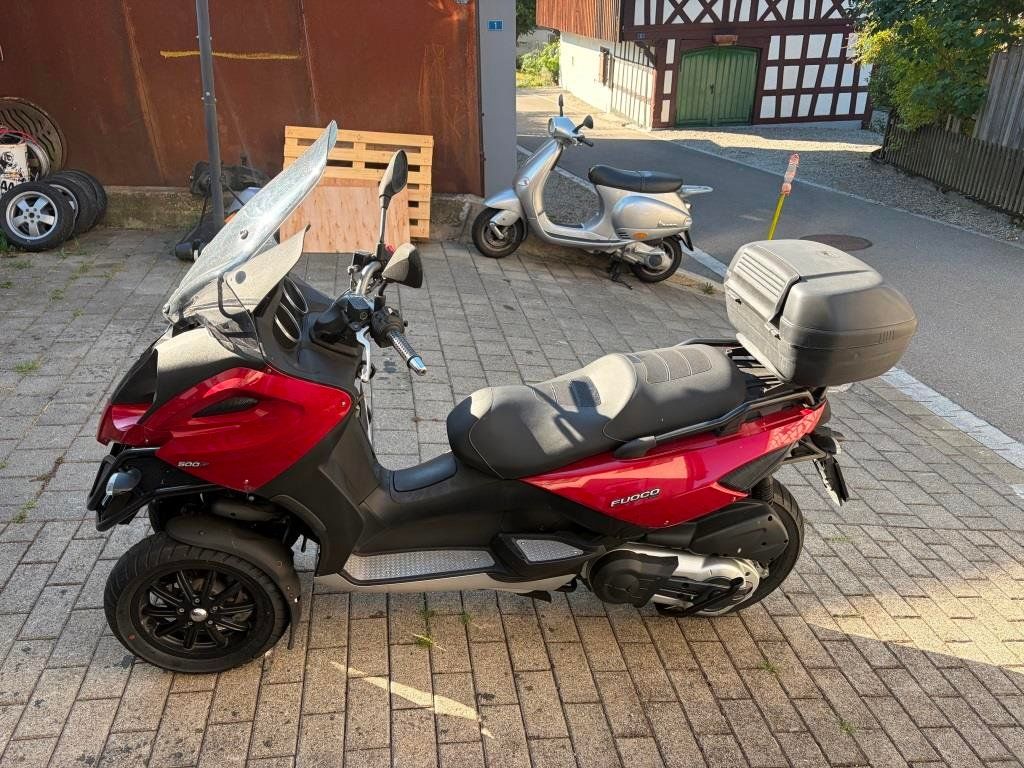 Gilera Fuoco 500 i.e 17000km MFK neu + Top Case & Scheibe (Gebraucht ...
