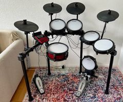 Alesis Nitro Pro + Expansion Pack + Zubehör