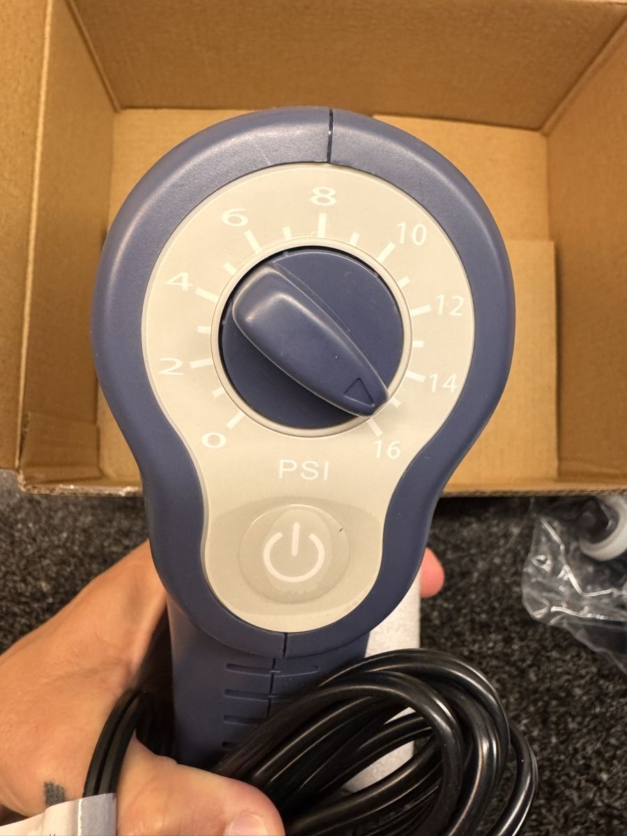 Pumpen & Teile: SUP - Elektro-Luftpumpe Laaria 12 Volt - NEU – Neu (gemäss Beschreibung) aus Wetzikon ZH von thayreen 2