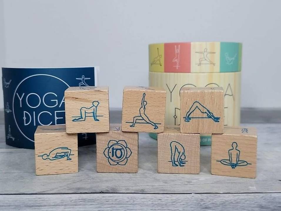 Libri: Yoga Dice Game – Usato da Claro venduto da Dona1785