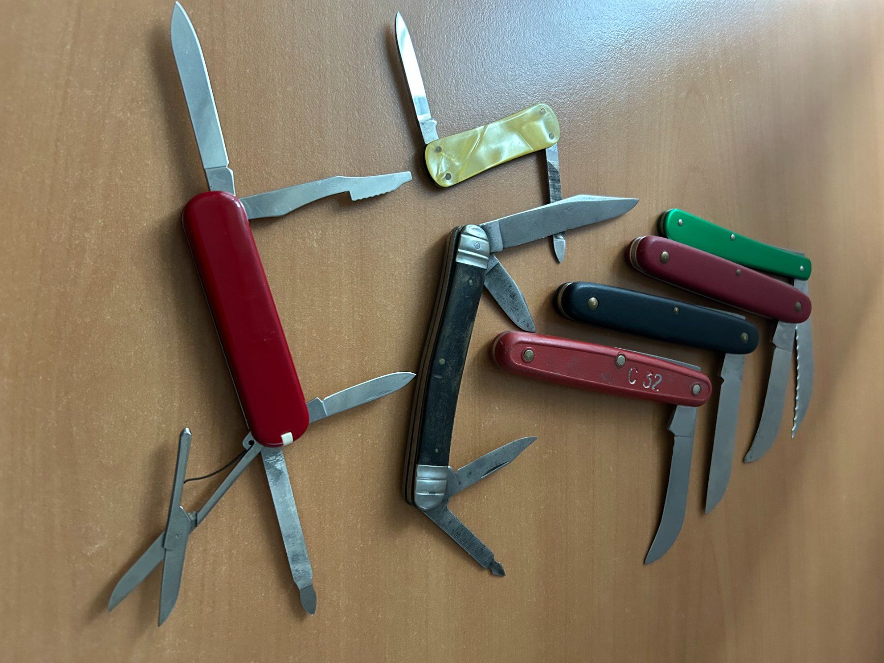 Victorinox Coltelli tascabile: Sackmesser Victorinox – Usato da Schafisheim venduto da Ducati57 8