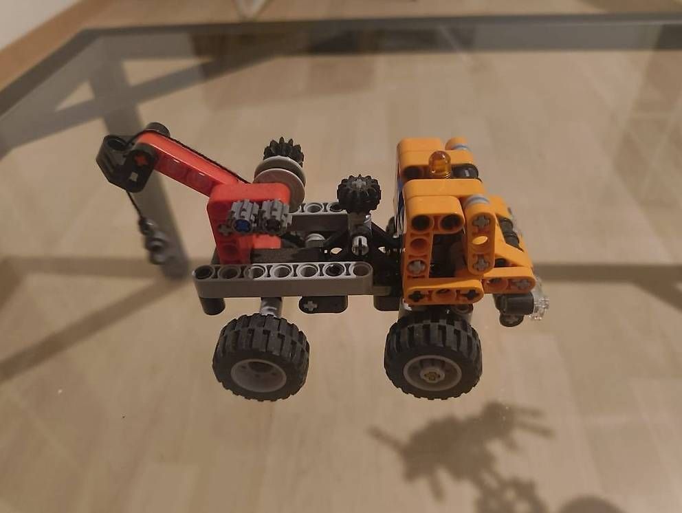 Jouets: LEGO Technic 9393, mit LEGO Technic 9390 – D'occasion à Worben par tob_2c6h 3