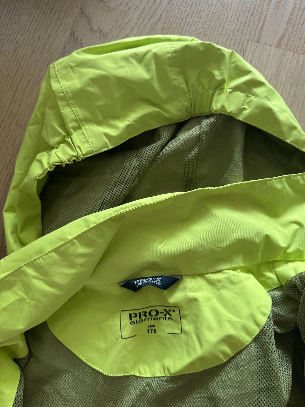 Giacche & Cappotti: Regenjacke, Grösse 176 – Usato da Belp venduto da Mundial 2