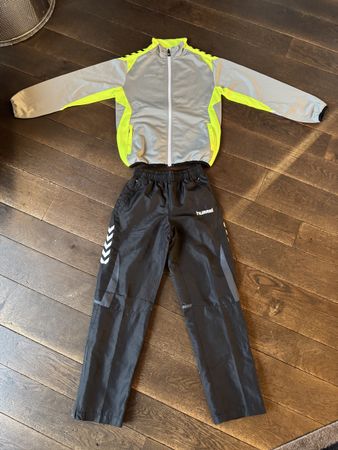 Hummel Trainingsanzug, Gr. 152, Grau/Schwarz, Top Zustand!