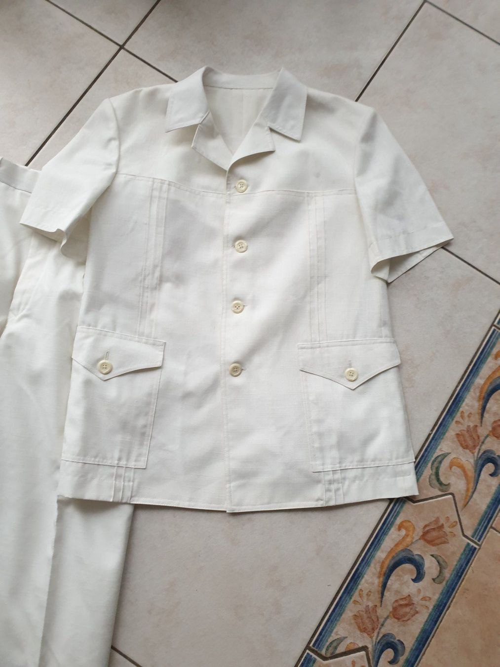 Completi & Tailleur: Ensemble saharienne - pantalon blanc crème 38-40 – Usato da St-Triphon venduto da Jldr0 3