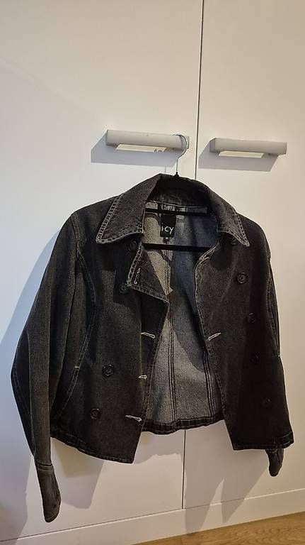 Giacche: Jeansjacke mit modischer Knopfreihe – Usato da Zuerich venduto da Goldfisch737