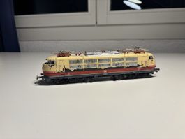 Märklin  DB 103 155-7 beige rot gebrauchter Zustand