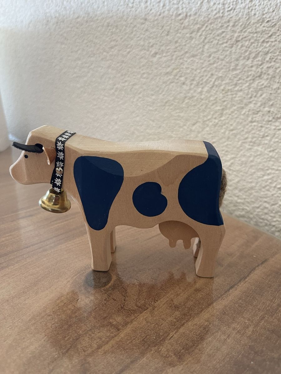 Figuren: Holzkuh mit Glocke und Schweizer Muster 17cm – Gebraucht aus Schlieren von Norauro 6