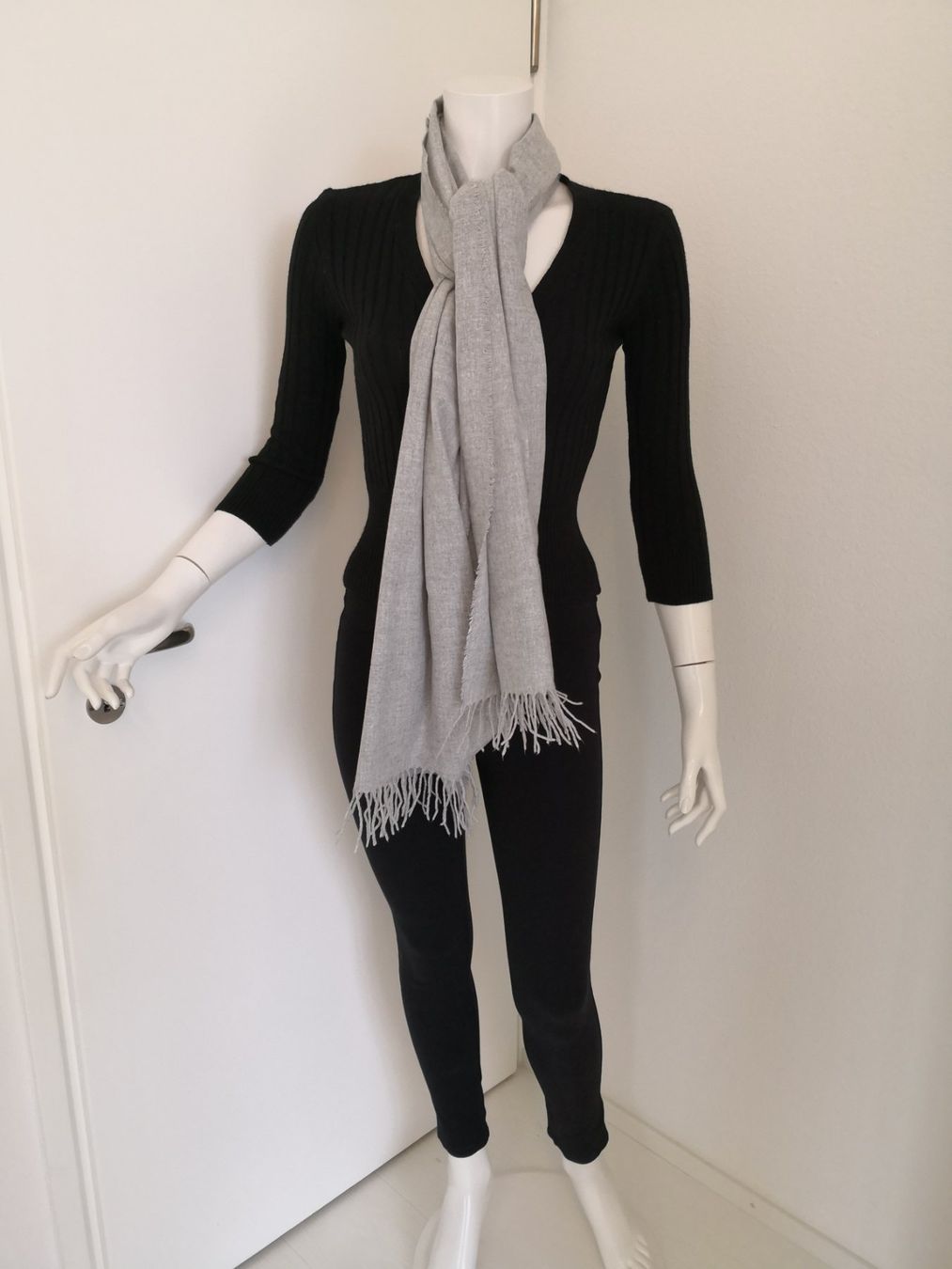 Foulard & Sciarpe: 🤩SCHAL HELLGRAU – Usato da Olten venduto da Naja-Twins-Twins 9