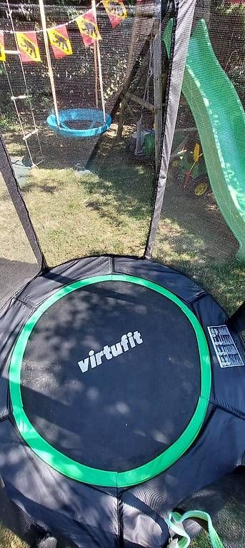 Trampolini: Kinder Trampolin – Usato da Liebefeld venduto da chrutschtima 1