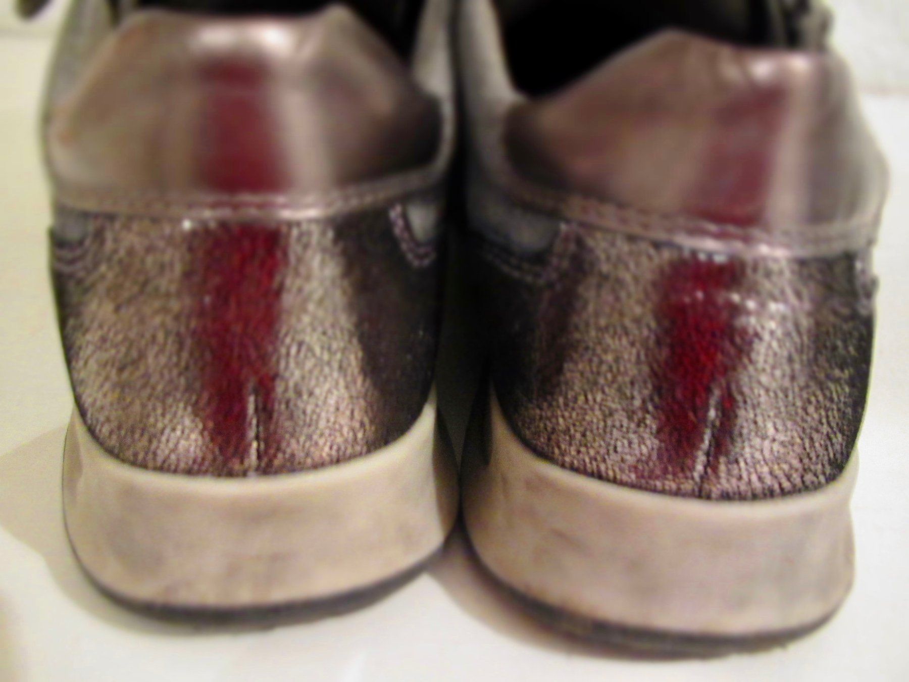 Damenschuhe: SOULIERS DAIM GRIS - BRONZE. 39 . – Gebraucht aus Murten von Selliot 4