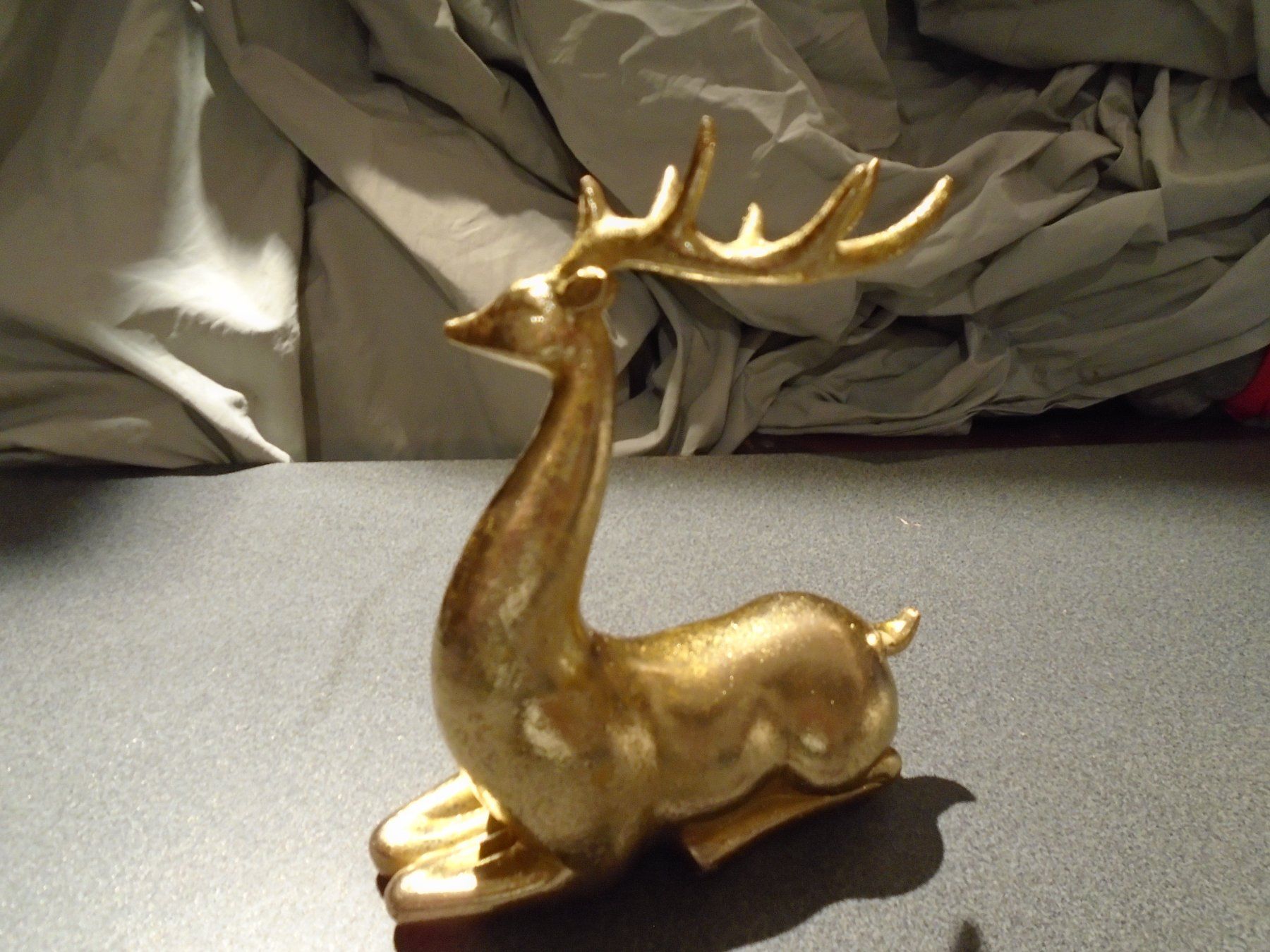 Statuette: Hirsch goldfarbig, liegend – Usato da Zürich venduto da abraxas1291