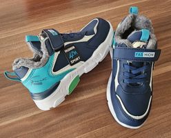 Gefütterte Sneakers Gr. 31  NEU