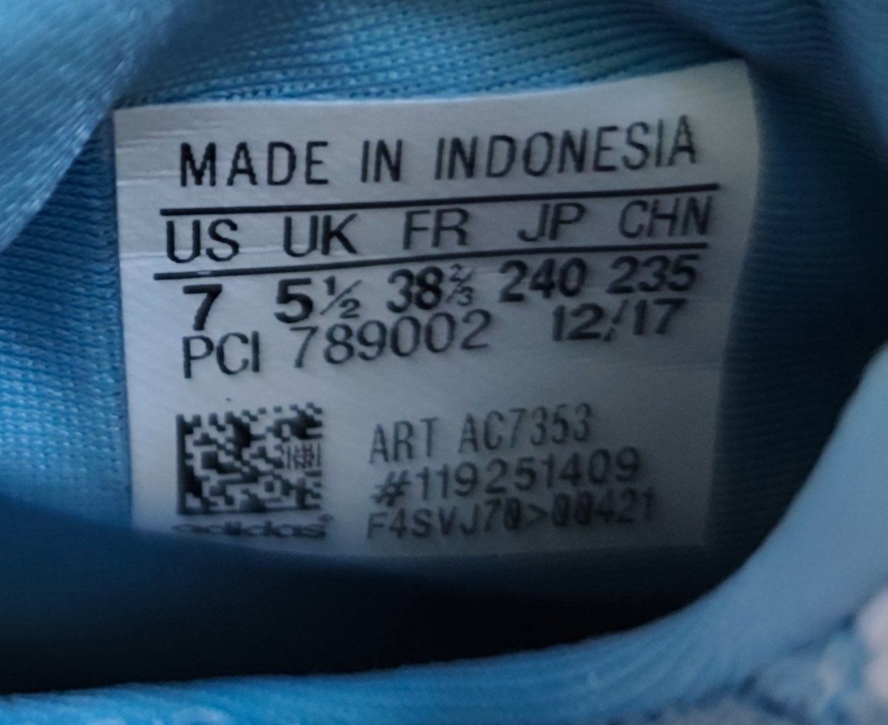 Adidas Damenschuhe: Adidas EQT Sneaker in hellblau, Grösse38 2/3 – Neu (gemäss Beschreibung) aus Rheineck von Polcadot 6