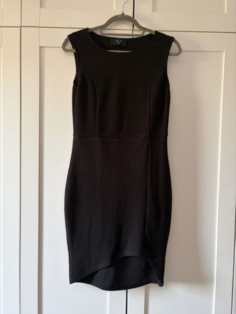 Damen Kleid schwarz Grösse M guter Zustand