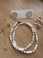 Set Ohrstecker und Kette Weiss/ Goldfarben