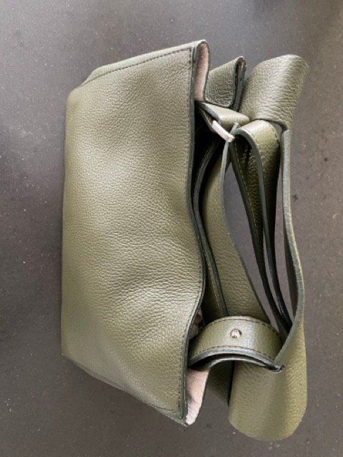 Sacs femmes: Umhänge-/Handtasche olive – D'occasion à Gockhausen par subbotnik 2