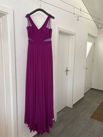 Elegantes Abendkleid in Fuchsia  Gr. 38  wie neu
