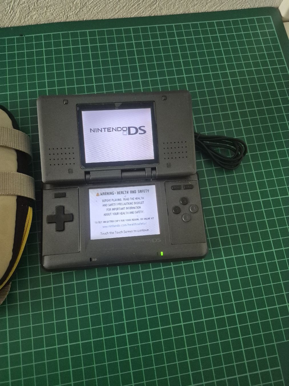 Nintendo Konsolen: Nintendo DS with Case and USB Cable Grey – Gebraucht aus Meyrin von Retro-GZ 1