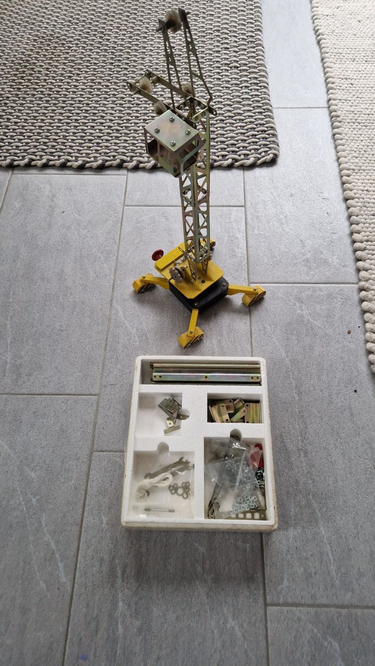 Kit di modellismo & Modellini statici: Technikbausatz Kran zum Fertigbauen – Usato da Hombrechtikon venduto da renejaehne 2