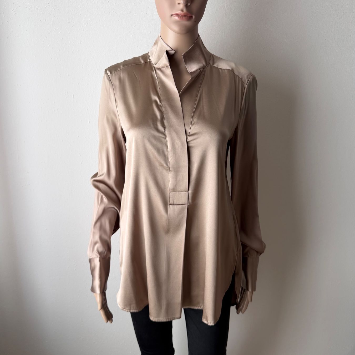 Dea Kudibal Camicette: DEA KUDIBAL Seidenbluse – Usato da Zürich venduto da ClosetQueen