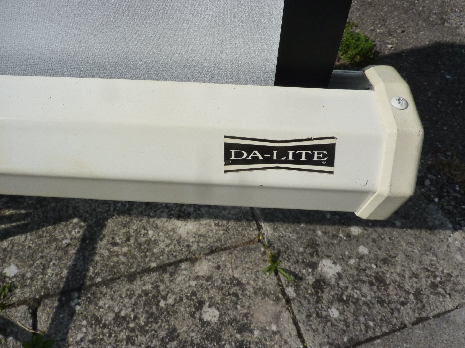 Home Cinema: Leinwand mit Ständer  1.8m x1.8m – Usato da Niederscherli venduto da Zahnd1 5
