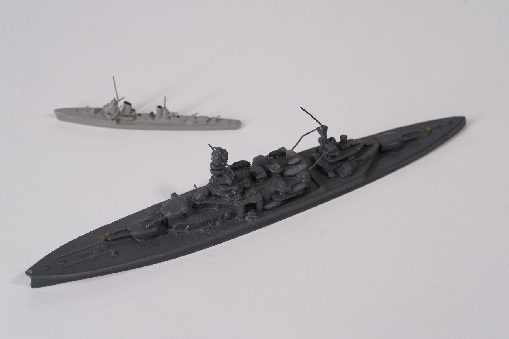 Wiking Kits de montage: Wiking Schiffsmodelle 2 Stk. Kriegsschiffe  – D'occasion à Bülach par Max_W. 5