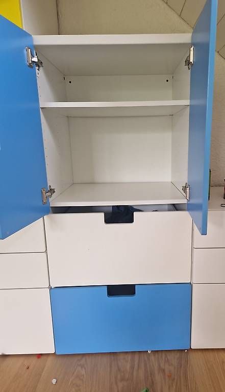 Armadi: Stuva Schrank – Usato da Roggwil TG venduto da Okaloosa14 1