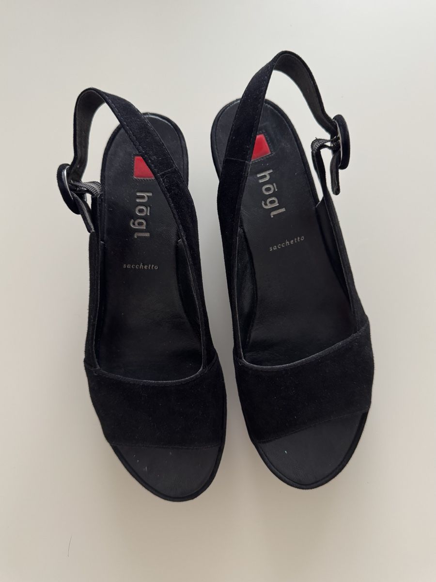 Högl Scarpe da donna: Högl Sandalen Schwarz, echtes Wildleder – Usato da Bülach venduto da Naples60 1