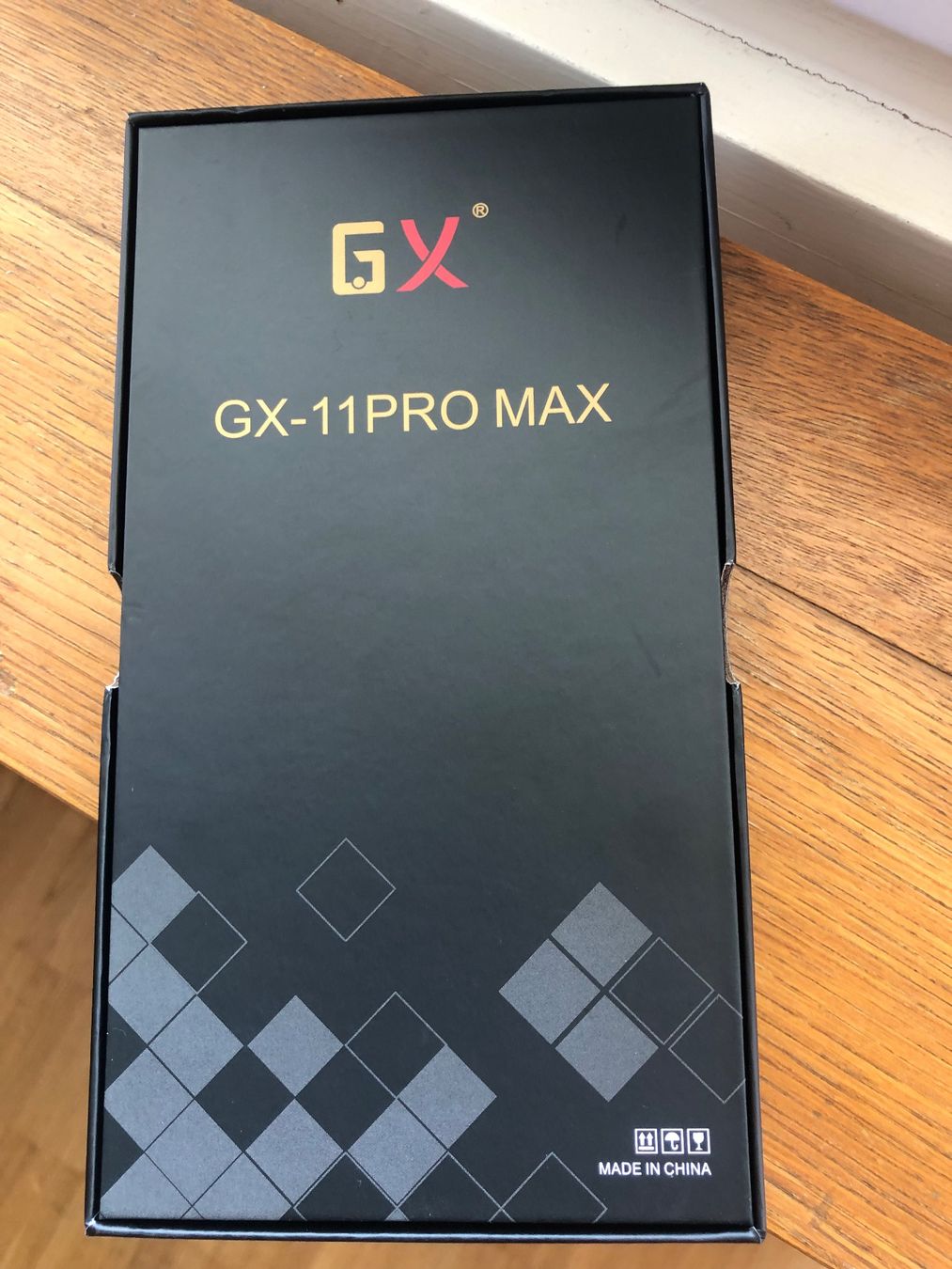 Apple Telefoni cellulari / Smartphones: Nouvel écran OLED de I'iphone 11 pro max GX – Nuovo e nell'imballaggio originale da Leukerbad venduto da mig_8bbp 3