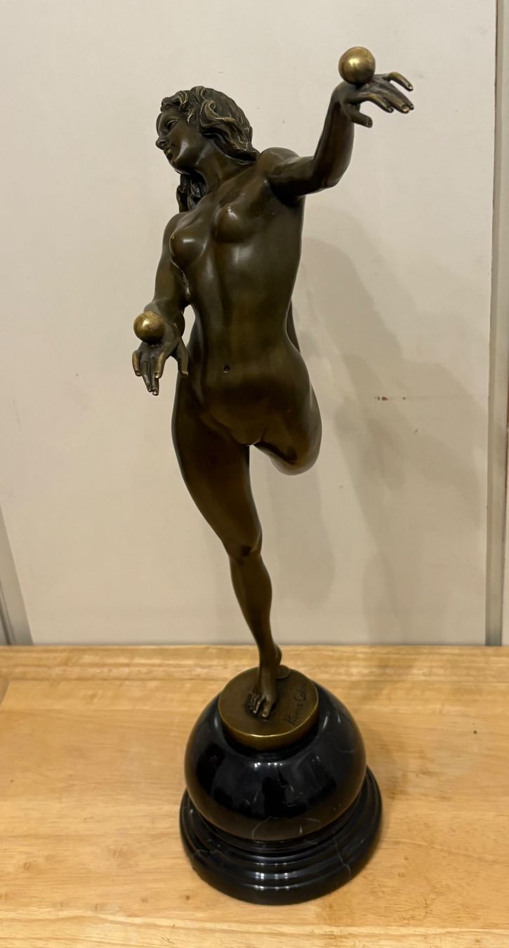 Figuren: Bronzefigur einer Tänzerin auf Marmorsockel, Top! – Gebraucht aus Frick von Rukki 1