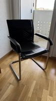 2 chaises cuir / Freischwinger Sessel / Stuhl Thonet Style