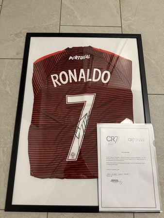 Cristiano Ronaldo Trikot mit Original Unterschrift
