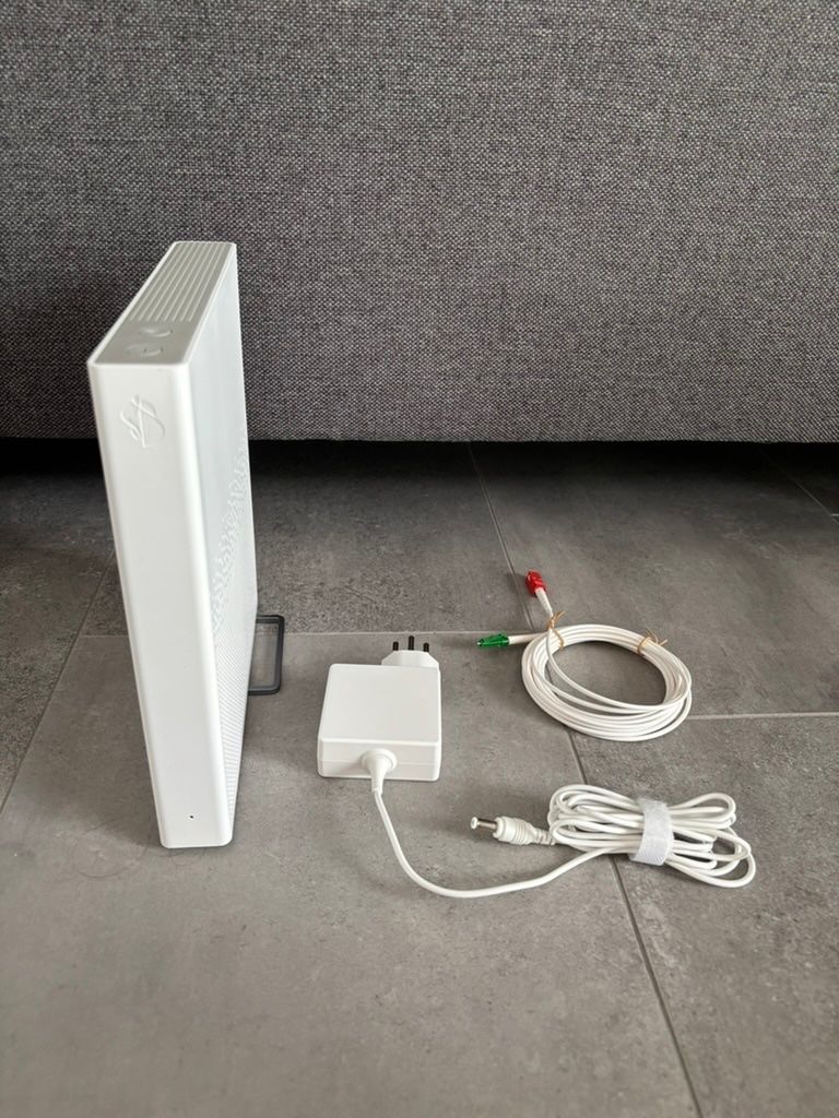 Swisscom Modems & Routeurs: Internet box-4 Swisscom – D'occasion à Fully par def_d5vj 1