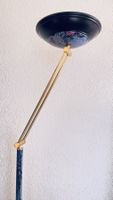 LAMPE LED SUR PIED METAL DORE FLEURI